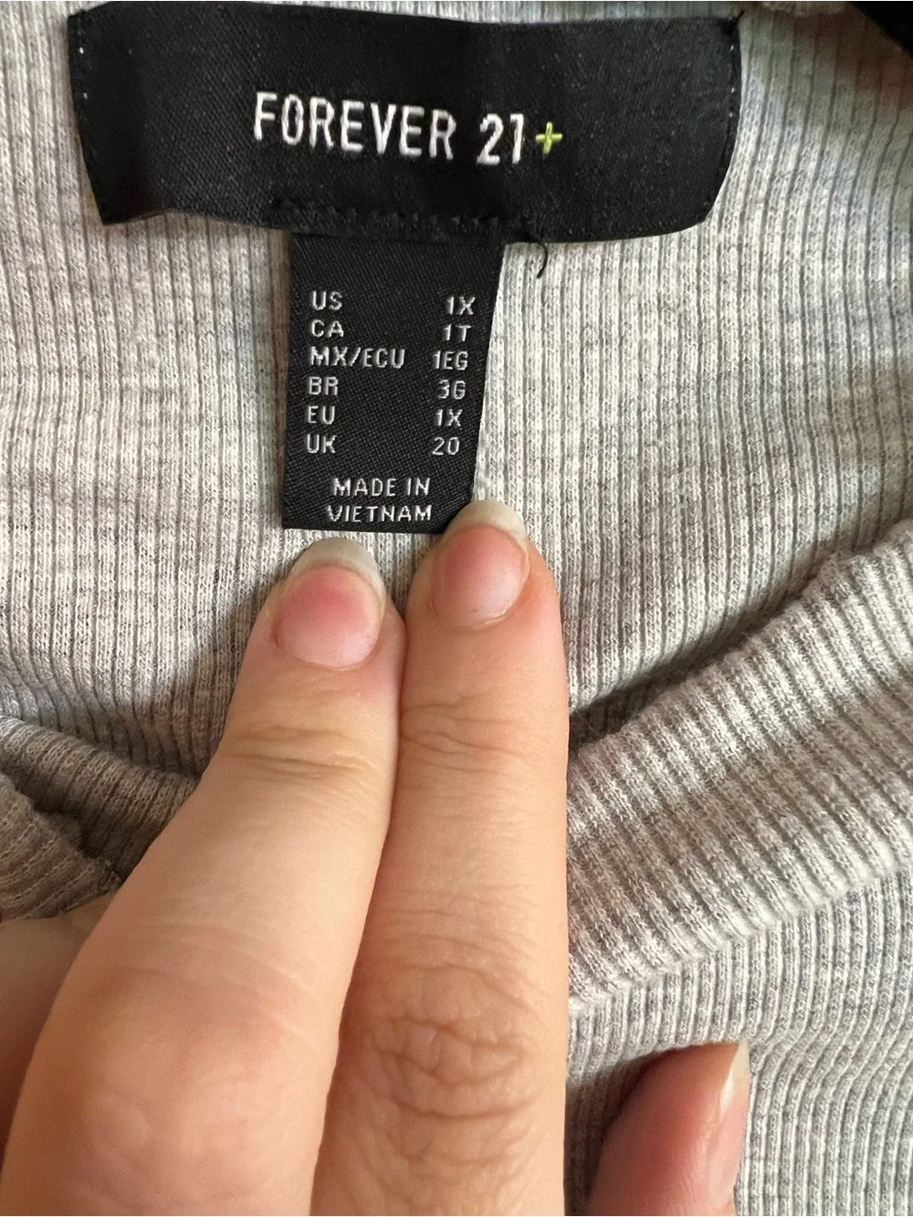 Forever 21 Gray Eye-Print Long Sleeve Cropped Top